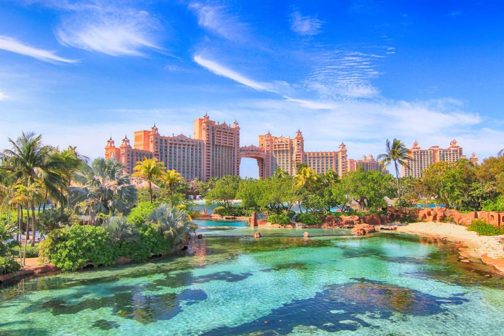 Atlantis Resort & Casino: Luxury and Excitement in the Bahamas